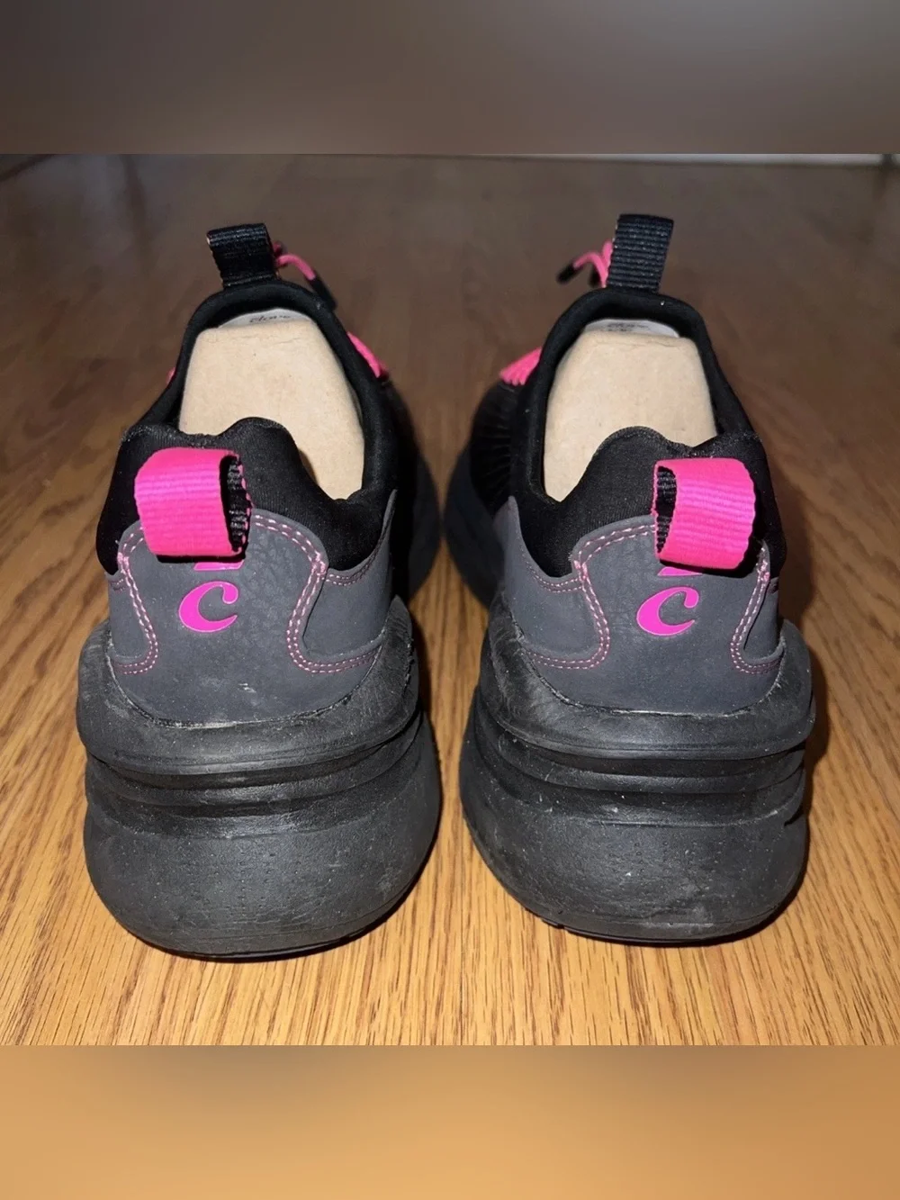 Clove Womens Black & Pink Shoes Size 8.5 Slip On Comfort Nursing Sneakers